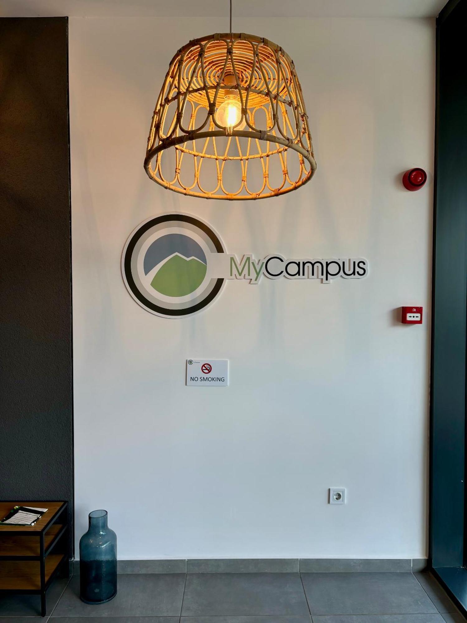 Mycampus Unwe Studentski Mountain Views Modern Kitchen Equipment Sofia Eksteriør bilde